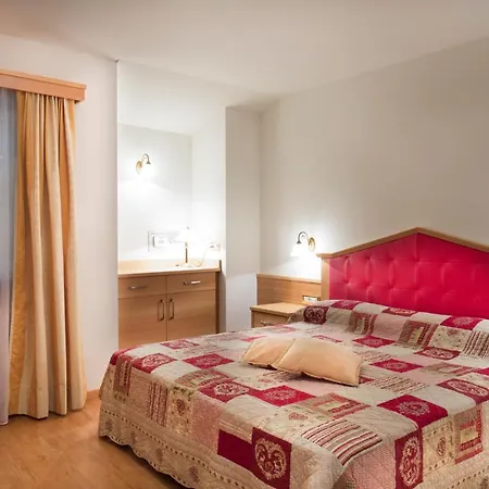 Aparthotel Gran Baita 4*